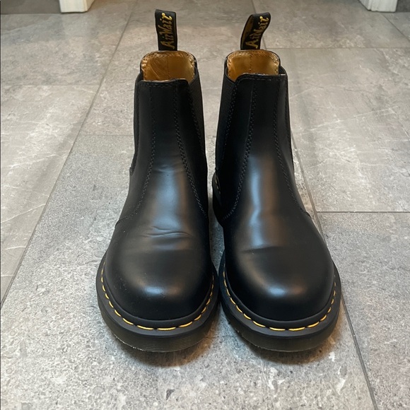 Dr. Martens 2976 Black Chelsea Boots - Picture 3 of 11